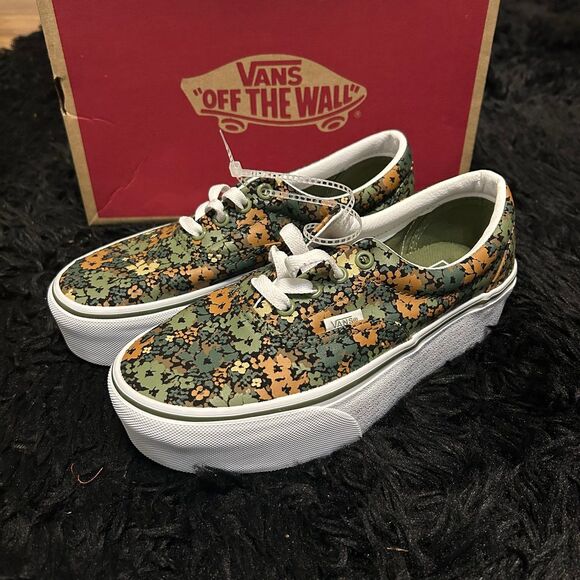 Vans Shoes - VANS Era Stackform green floral print lace up platform shoes sneakers women’s 7